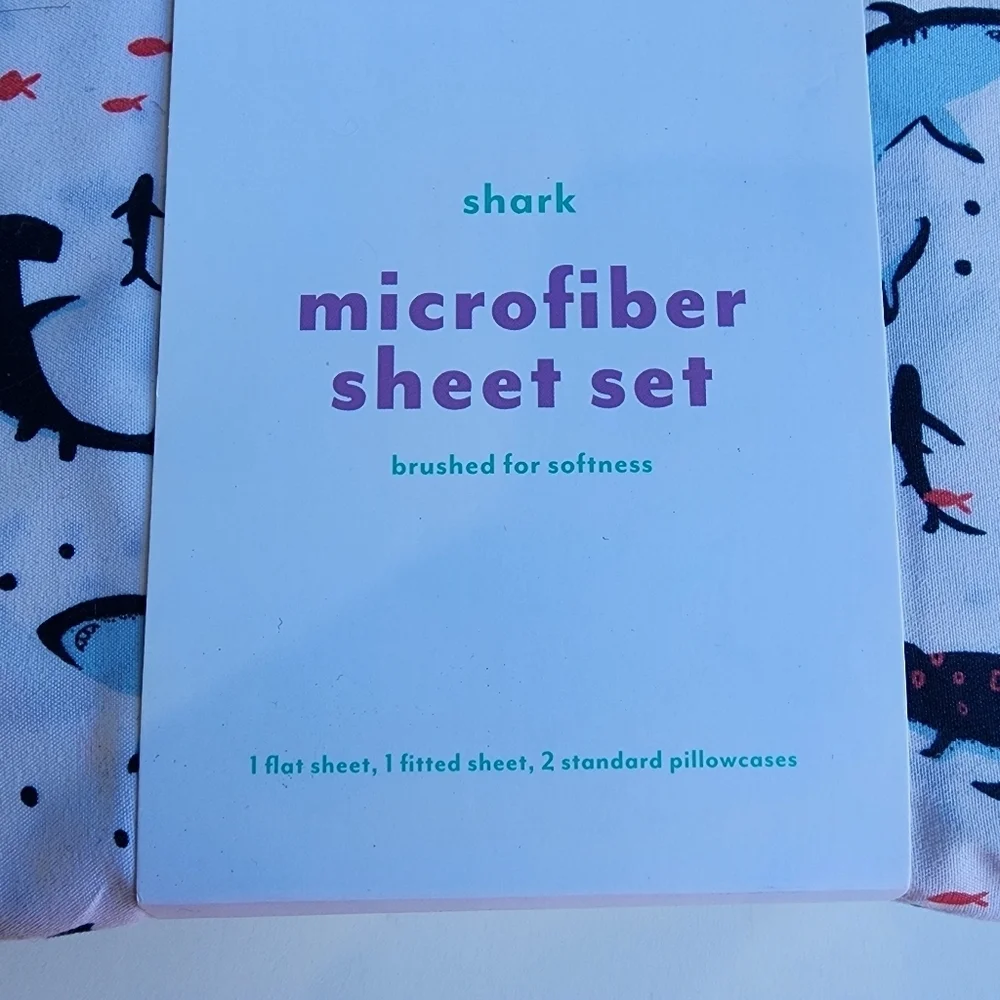 New Pillowfort 4PC Set Shark Microfiber Kids' Sheet Set Blue White Ba1